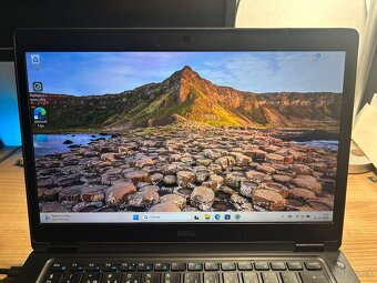 DELL LATITUDE 5480 - INTEL i5, 8GB RAM, 256GB SSD, INTEL HD - 3