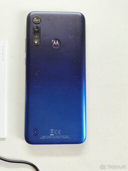 Motorola g8 Power Lite - 3
