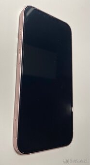 iPhone 13 Pink, batéria 87% - 3