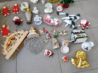 Predám týchto 33 ks Vianočných dekorácií. CENA ZA VŠETKO: 14 - 3