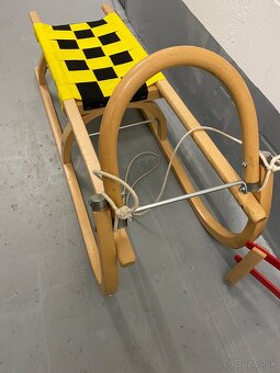 Sanky s odopinatelnou opierkou - 3