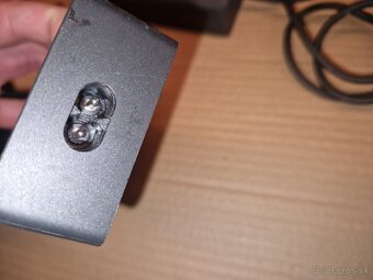 Microsoft Surface Dock - 3