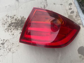 Zadne svetla L&P - 3