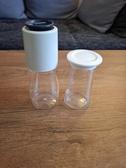 Mlynček s koreničkou od Tupperware - 3