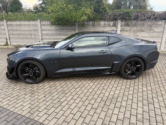 Predám Chevrolet Camaro 6,2 V8 automat LT1 - 3