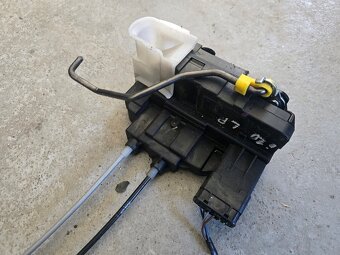 Zámok dverí Hyundai i20 - 3