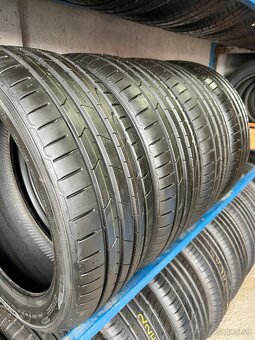 Letné pneumatiky Hankook 215/45R18 - 3
