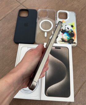 Apple iPhone 15 Pro Max 256GB Natural Titanium- top - 3