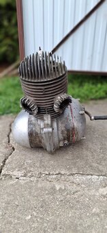 Motor jawa 250 - 3