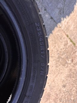 235/45 r17 zimné - 3