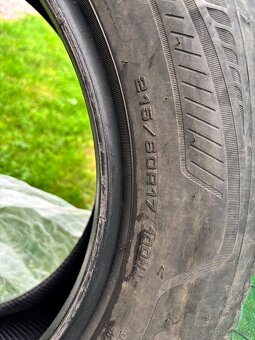 215/60 R17 celoročne - 3