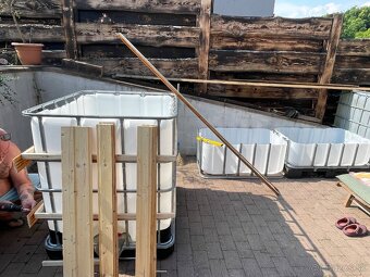 Drevený Kryt na IBC - 3