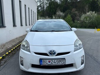 Toyota Prius III hybrid - 3
