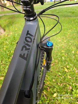 Novy Ghost E-Riot univerzal - 3