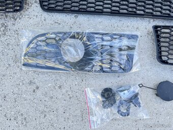 Kompletné mriežky do nárazníku na bmw M3 e90 - 3