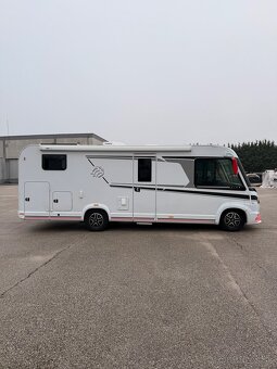 Knaus Live I 700 MEG - 3