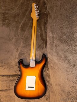 Stratocaster Washburn Lyon Series - 3