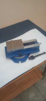 Strojný presný zverák - 3