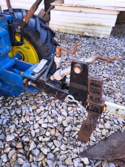 Agzat s pluhom a kultivátorom - 3