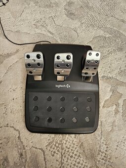 Logitech G29 Driving Force - 3