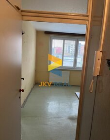 JKV REAL / 2 izbový byt Bratislava - Petržalka - 3