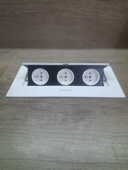 Elektrická zásuvka - Výklopná zásuvka - 3