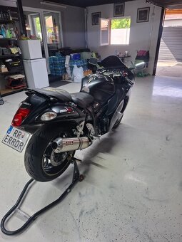 Suzuki gsxr 1300 hayabusa - 3