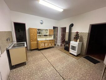 4 izbový rodinný dom v obci Horná Kráľová, 170 m2, na... - 3