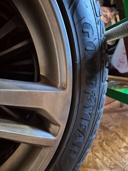 Goodyear zimne 225/45 R17 Ultragrip performance+ - 3