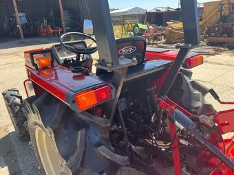 predám malotraktor 4x4 Yanmar - 3
