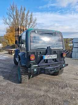 Jeep Wrangler 4.0 - 3