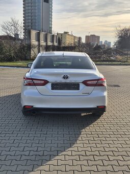 Toyota Camry 2020 - 3