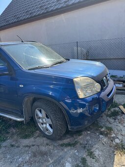Nissan xtrail 2.0d - 3