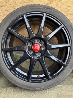 Letná sada Ford R18 - 3