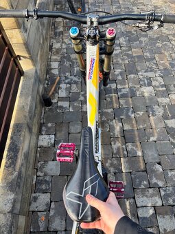 Downhill bicykel yt tues 2016 - 3