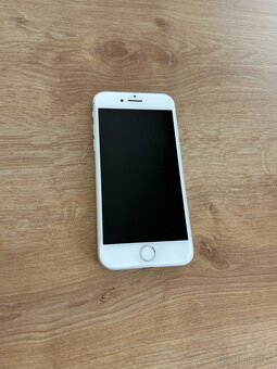 iPhone 8 – 64 GB, strieborný - 3