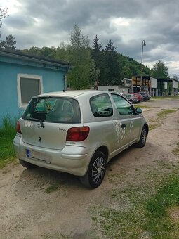 Toyota Yaris - 3