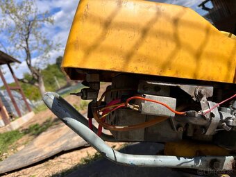 Motor AGZAT - 3