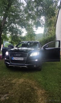 Predám Audi Q7 exclusive 176kw 3,0TDI nutná oprava - 3