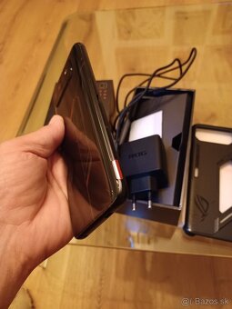 Vymením krásny a plne funkčný ASUS ROG PHONE 6 - komplet - 3