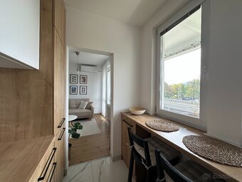 Útulný a svetlý 1-izbový byt v srdci Rače - 3