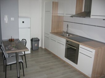 Prenájom 2-izb.bytu - 3