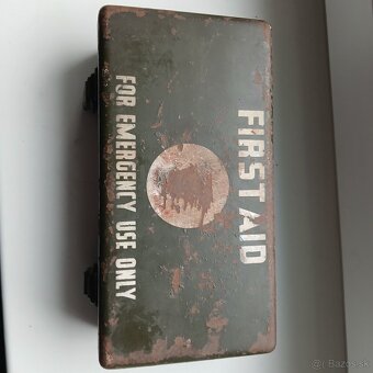 Jeep Willys lekarnička - 3