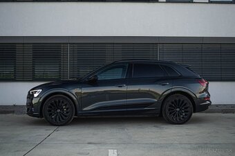 Audi E-tron 55 quattro Advanced - 3