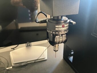 Měřící stroj Mitutoyo Crysta Plus M544 - 3