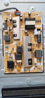 Samsung UE50TU8072u - 3