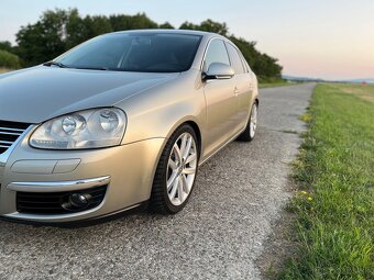 Volkswagen Jetta 1.9 TDI 77 kW – 2009 - 3