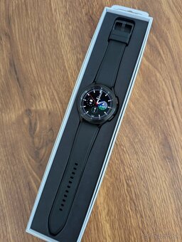 Samsung Galaxy Watch4 classic - 3