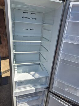 Chladnička s mrazničkou Samsung RB38T600DSA/EF strieborná - 3