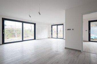 Moderný 4-izbový dom pri Žiline – ihneď k nasťahovaniu - 3